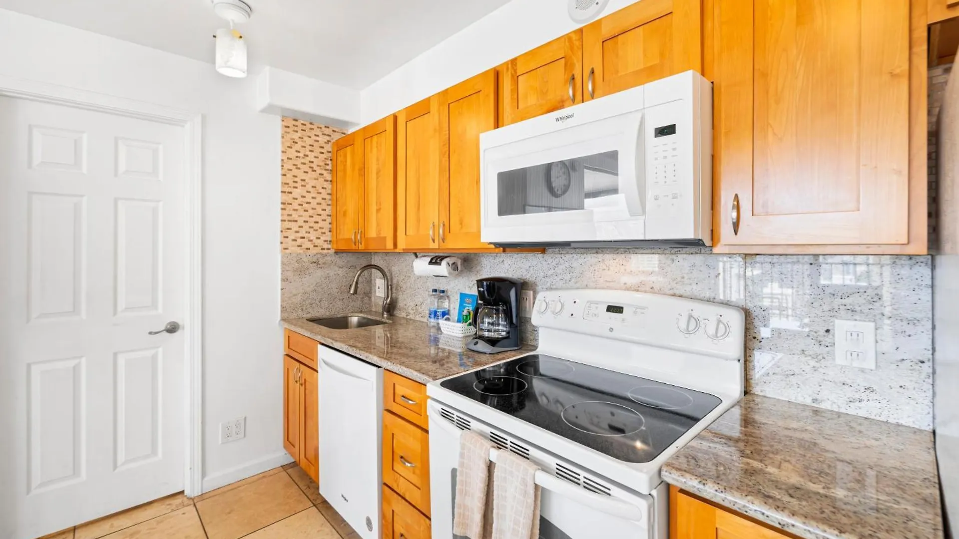 Apartament Waikiki Banyan T1-3106 Honolulu 0*,