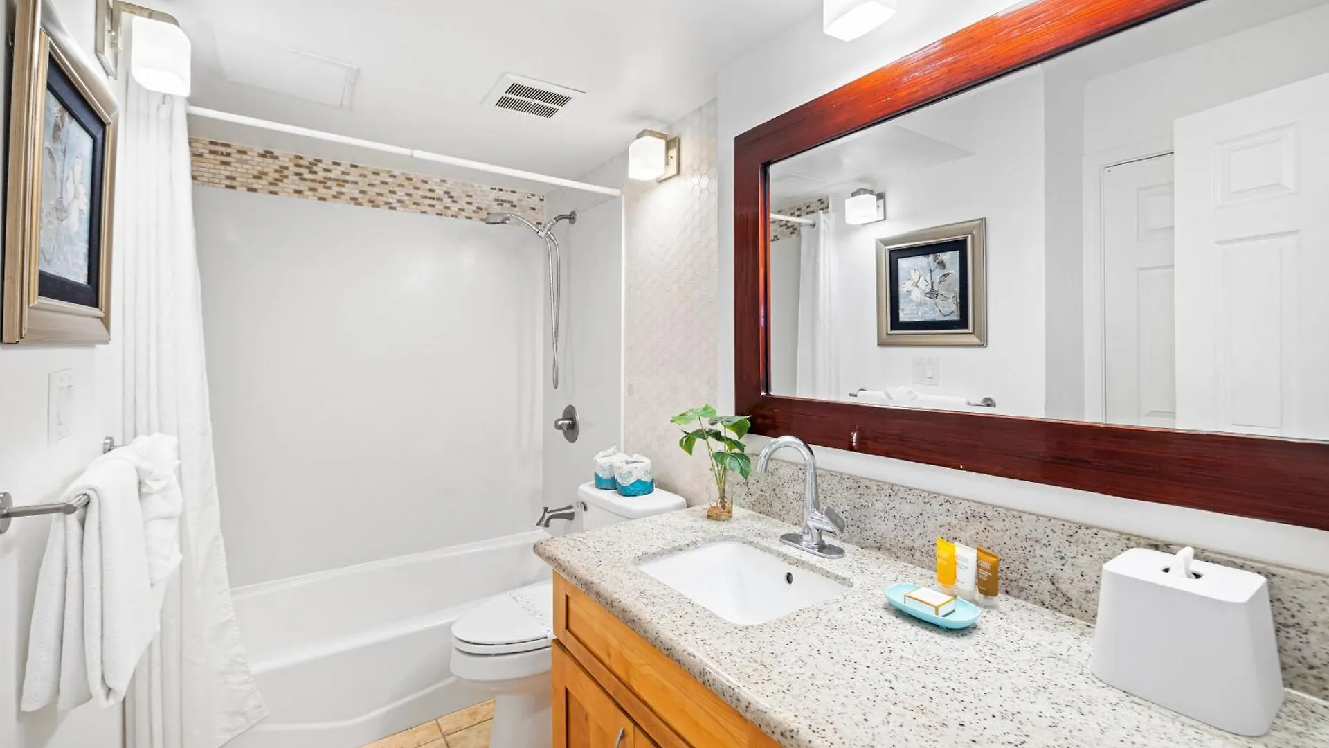 Waikiki Banyan T1-3106 Apartment Honolulu